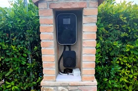 San Gimignano farmhouse with ev charging