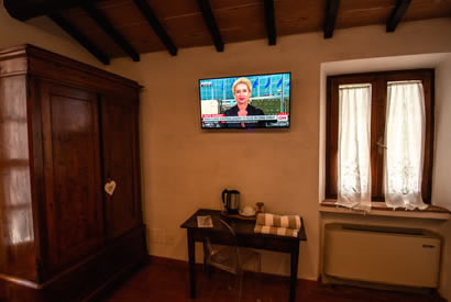 Quartos e apartamento de férias em casa de fazenda com TV 40''