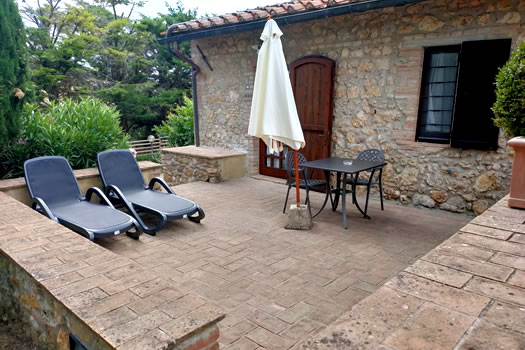 Habitación con terraza y entrada independiente en una masía en San Gimignano